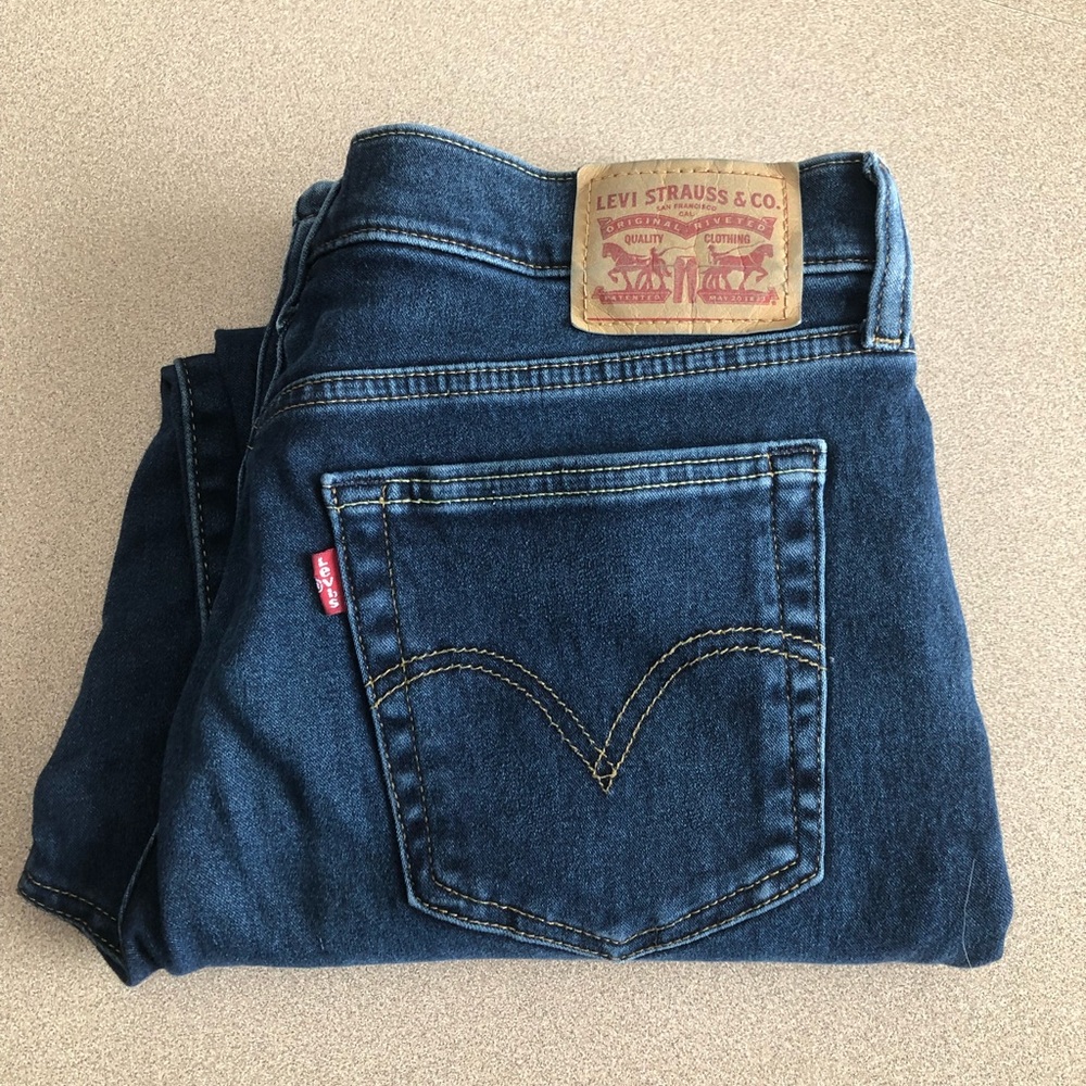 Levi’s Boyfriend cut